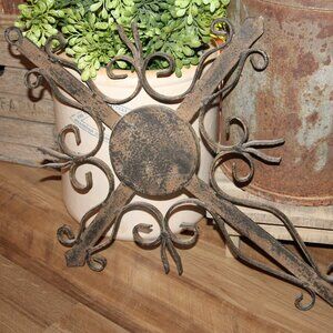 Large VTG 25" Shabby Rustic Weathered & Aged Steel & Iron Farmhouse Wall Cross